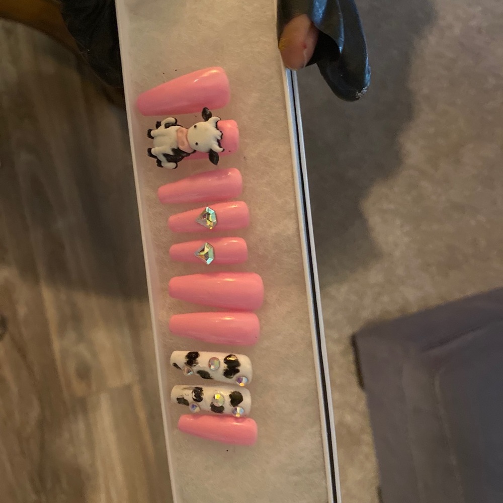 Custom press on nails - Picture 9 of 16